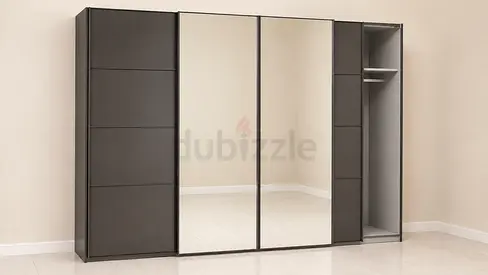 Modern 4-Door Wardrobe with Mirrors and Sliding Doors