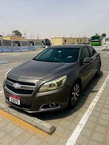 2014 Chevrolet MALIBU photo 2