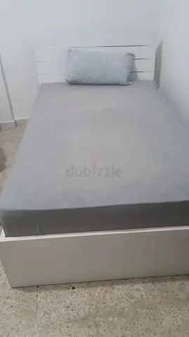 Bed & Mattress