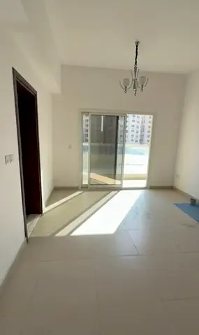 استوديو للبيع في قرية الأميرة – عجمان
