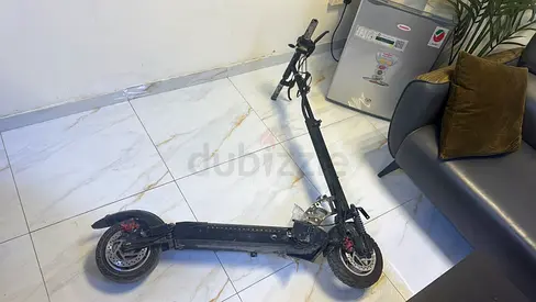 Broken folding electric scooter Off-road needs repair