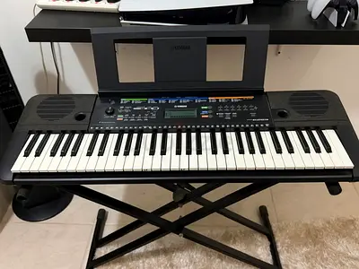 Yamaha board with Stand