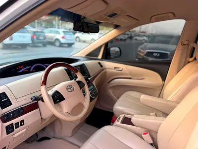 صورة 14 لـ 2020 Toyota PREVIA