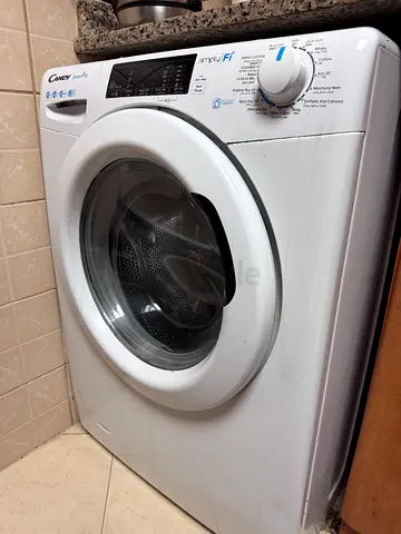 Candy Front Load Washing Machine - WiFi control, 10kg, White, Good Working Condition. Slight leak