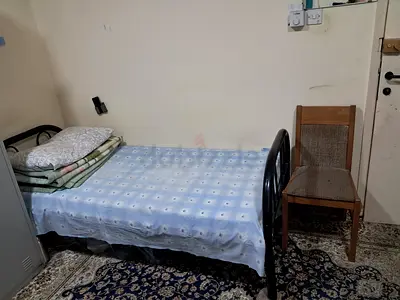 EXECUTIVE BACHELOR SINGLE BED SPACE- AT  SATWA