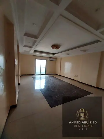 Spacious areas - Family building - Reasonable price - Free parking available