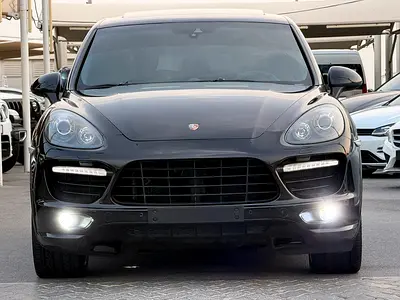 2014 Porsche CAYENNE photo 6