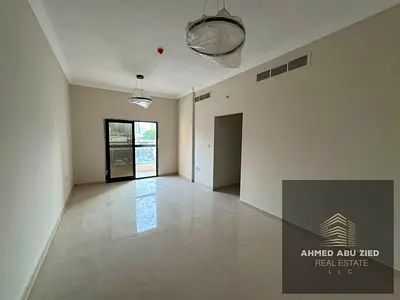 A golden opportunity for annual rent: a stunning, brand-new 2-bedroom apartment with a living room