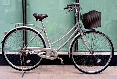 Large Classic City Cruiser Bike High quality Japanese imported Size 27 Neat and clean in perfect con