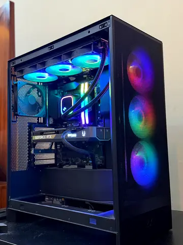 Rtx 5070 ti + i7 14700k gaming pc