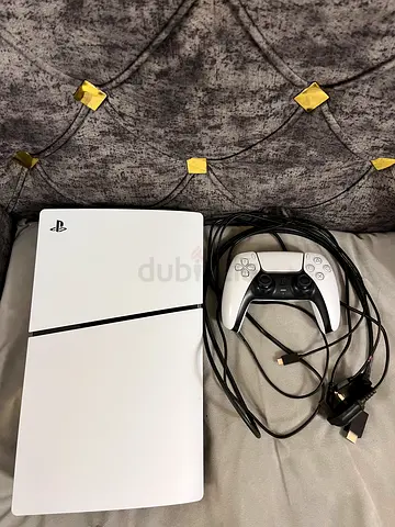 للبيع سوني 5 + شاشة قيمنق