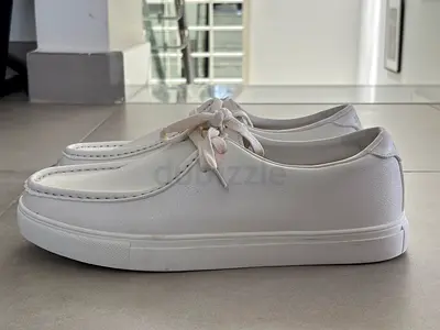 ASOS DESIGN Off-White Wallabee Style Shoes / Moccasin Sneakers (EU 44.5)
