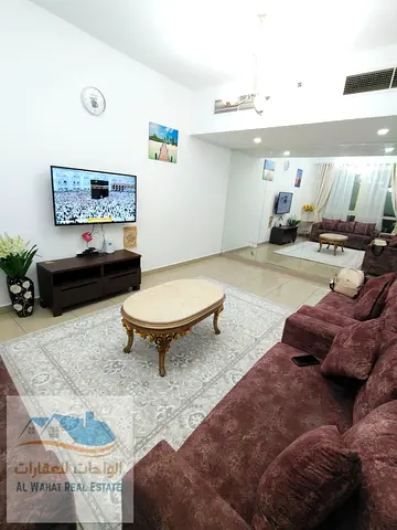 🏠 ثلاث غرف وصالة للإيجار الشهري – الشارقة  📍 برج الروز – الخان، الشارقة