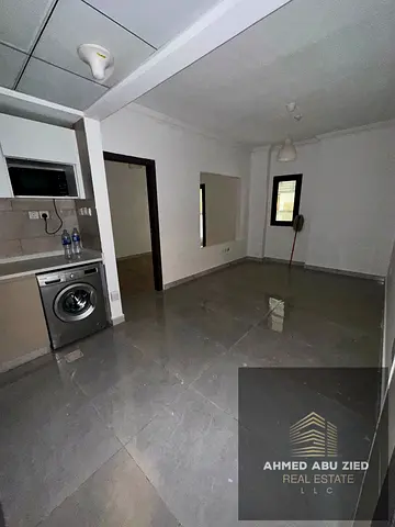 A fantastic opportunity for an annual rental in Ajman—specifically the Clock Tower in the Al Rashid