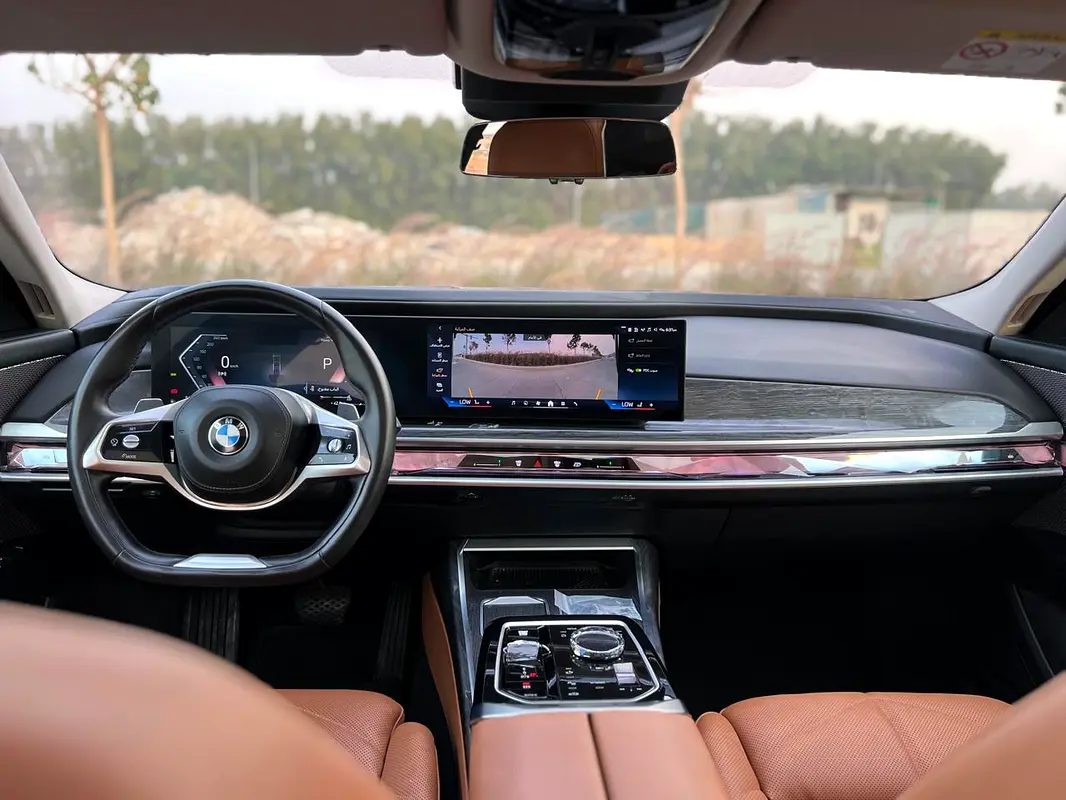 BMW 7-Series 2025