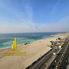 With a sea view, first occupancy, luxurious and elegant two-bedroom apartment with a living room, fu