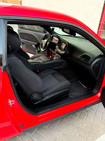 صورة مصغرة 3 لـ 2015 Dodge CHALLENGER