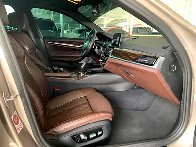 2017 BMW 5-SERIES 缩略图 10