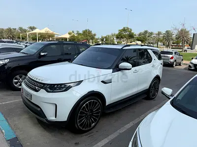 Pristine 2017 Land Rover Discovery HSE Si6 | GCC Specs | Low Mileage