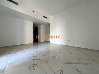 FULLY CLOSED KITCHEN 2 BALCONIES EXTRA WARDROBES 100% FAMILY HOME