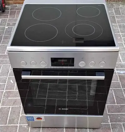 Bosch latest model electric ceramic cooker 60x60cm
