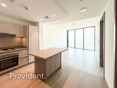 Exclusive | Mid Floor | Tenanted