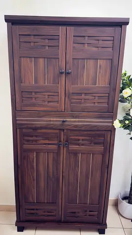 Shoes cabinet