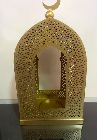 Ramadan Lantern Decor with Crescent Moon Detail