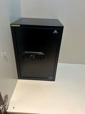Home/Office Digital Safe with Key Backup - prefect Condition