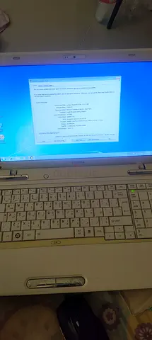 Toshiba Satellite Laptop - Intel core i5 gen 6 ram 8gb 512