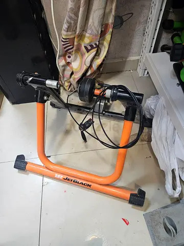 Jetblack indoor trainer with speed