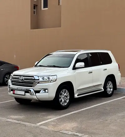2017 Toyota LAND CRUISER 照片 2
