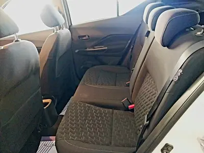 صورة 15 لـ 2024 Nissan KICKS