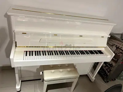 Ritmüller UP121RB ,acoustic upright piano, white polish