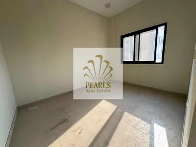 للإيجار السنوي بعجمان - غرفة ماستر وصالة في الجرف 3 | أول ساكن | 2 حمام | بلكون | تكييف مركزي | 33 ألف