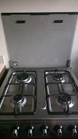 Midea 4-Burner Gas Cooker with Oven – Good Condition