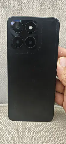 Honor X6a 4/128 smartphone - black, rear cameras visible, good working condition