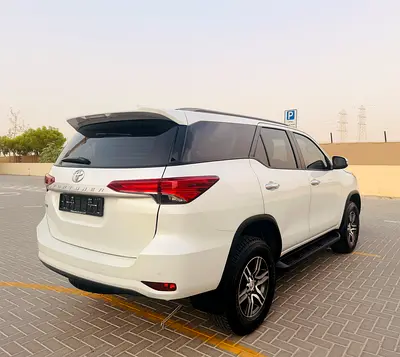 2026 Toyota FORTUNER 照片 4