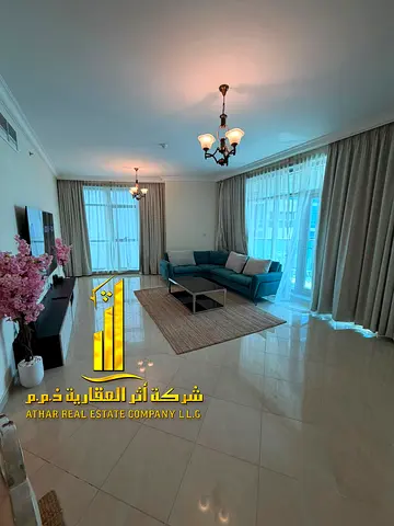 شقة فاخره ثاني ساكن غرفتين وصالة مع بلكونه.كورنيش عجمان.مفروشه بالكامل للإيجار الشهري. الايجار يشمل الفواتير والإنترنت وموقف
