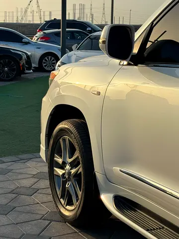 2010 Lexus LX-SERIES 照片 4