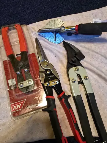 Set of Metal Cutting Shears and Tin Snips - Lightly Used one piece 15
