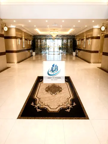 Spacious 1bed Room unit for the families ,multinational company’s, university students, opposite sahara Center with the offfer of 1month freee and flat 7k discount was 55kAED. Now 48k AED Limmited Tim