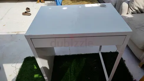 Square table