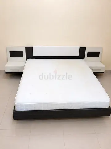 Bed and matrress