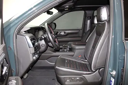 2025 GMC YUKON — миниатюра 7