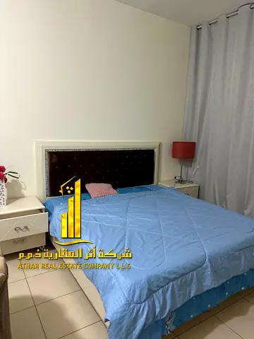 A luxurious studio open view with a semi-detached kitchen, fully furnished, elegant furniture and a fully equipped kitchen with parking and garden