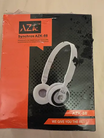 Headphone AZK
