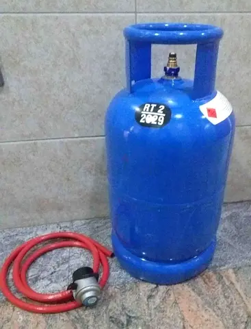 New Regulator pipe with Gas cylinder Empy Small Adnoc