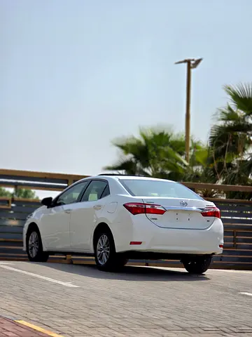 2015 Toyota COROLLA 照片 8