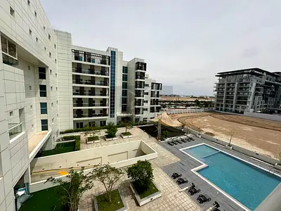 Vacant Now@Furnshed 1BR|Sep Kitchen|Share Pool+GYM